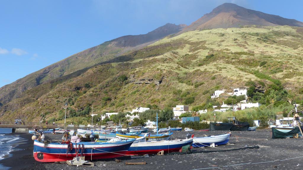 Il Vulcano A Piedi Стромболи Екстериор снимка